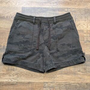 James Perse Women's Camo Drawstring Shorts - Olive/Charcoal